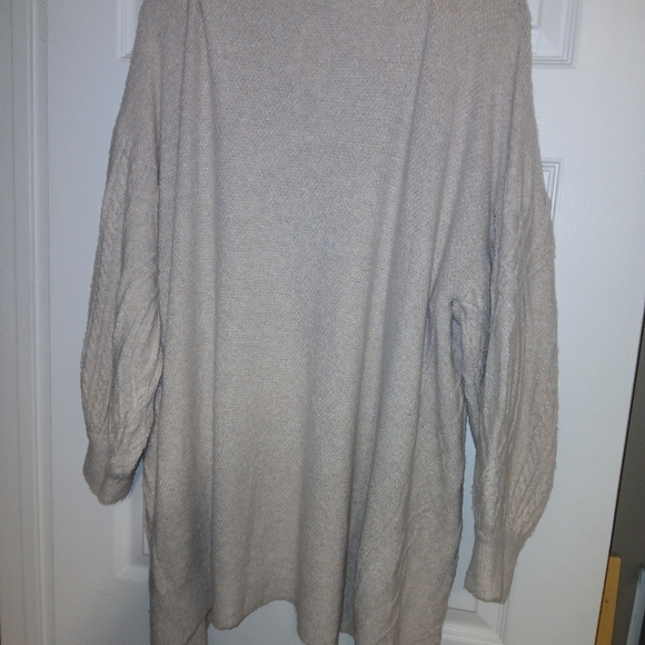Cardigan - Picture 2 of 2